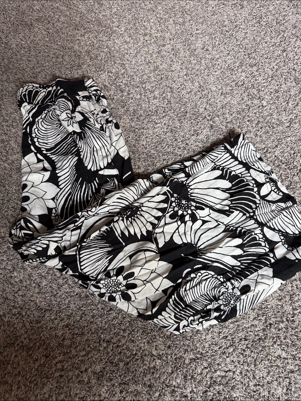 Christian Siriano Black & White Floral Wide-Leg Pants